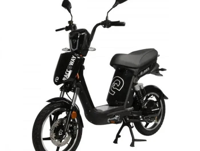 Trottinette électrique moteur 250W, vitesse 25km/h, autonomie jusqu’à 45km, pédales éclairage led, batterie amovible au plomb,noir